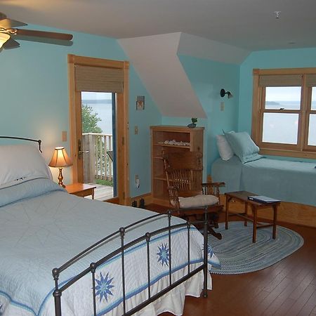 Wave Walker Bed And Breakfast Surry 外观 照片