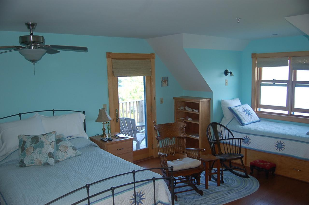 Wave Walker Bed And Breakfast Surry 外观 照片